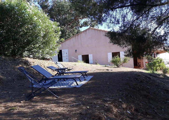 A 500 M De La * Saint-Florent (Corsica)