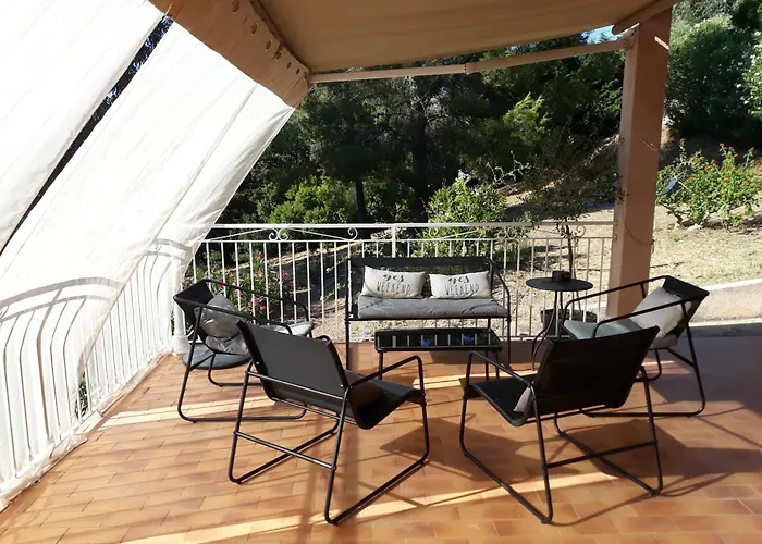 A 500 M De La Villa *