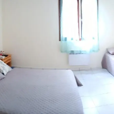 וילה A 500 M De La סן פלורן