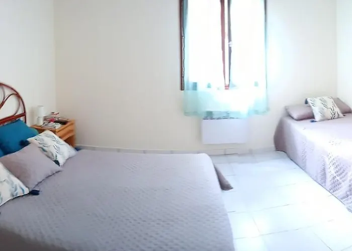 Villa A 500 M De La Saint-Florent (Corsica)