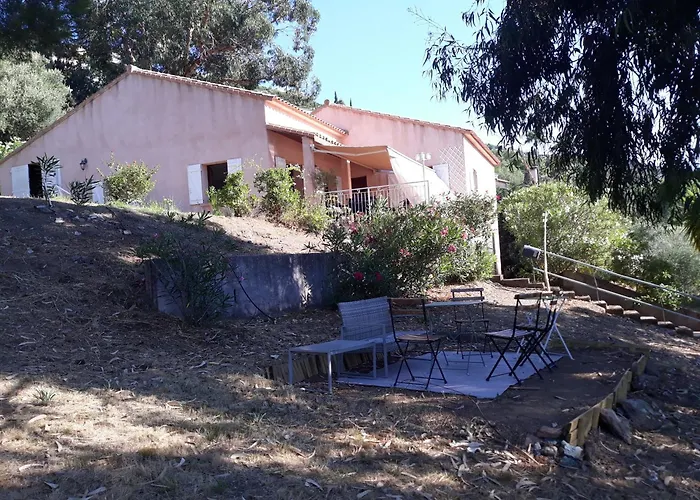 A 500 M De La Villa *